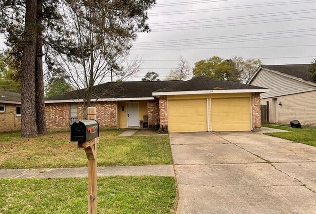property at 22527 Rockgate Dr