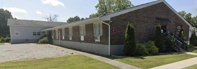 property at 418 W Webster St