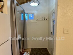 756 1/2 Maple St in Elko, NV - Building Photo - Building Photo