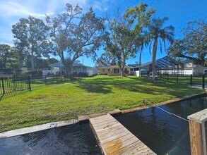 6112 River Rd in New Port Richey, FL - Building Photo - Building Photo