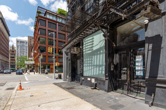 20 Bond St in New York, NY - Building Photo - Building Photo