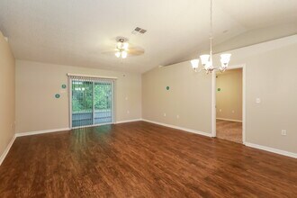 2668 Lantana Lakes Dr W in Jacksonville, FL - Building Photo - Building Photo