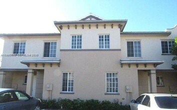 1114 Lucaya Dr in West Palm Beach, FL - Building Photo - Building Photo