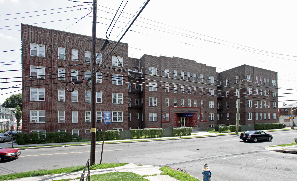 356 Stuyvesant Ave in Irvington, NJ - Foto de edificio