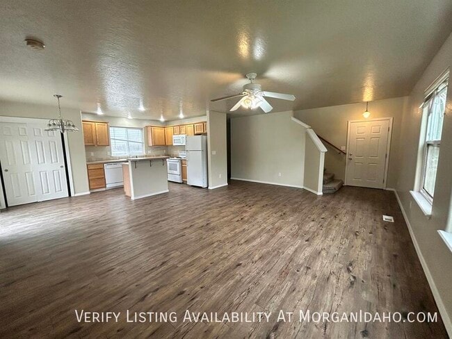 5498 S Loughs Way in Boise, ID - Building Photo - Building Photo