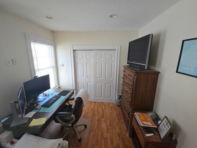 146 Hillside Rd