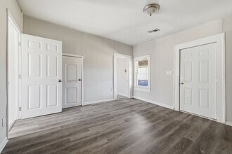 320 Old Pne Hl Rd in Birmingham, AL - Building Photo - Building Photo