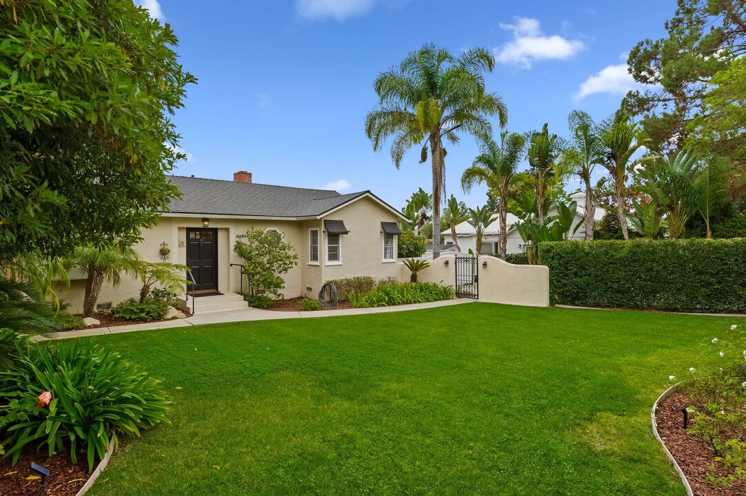 2829 Verde Vista Dr in Santa Barbara, CA - Building Photo