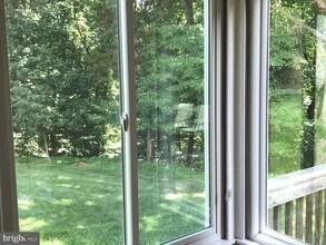 11120 Lake Breeze Dr in North Potomac, MD - Building Photo - Building Photo