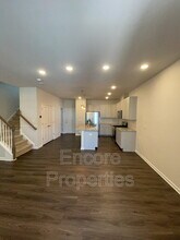 908 Robbie Jackson Ln in Fuquay Varina, NC - Building Photo - Building Photo