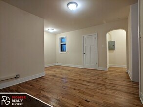 4542 N Damen Ave, Unit #4546-202 in Chicago, IL - Building Photo - Building Photo