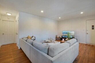 124 North St in Bayonne, NJ - Building Photo - Building Photo