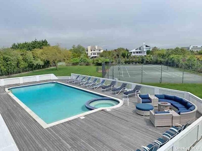 property at 8 Stacy Dr