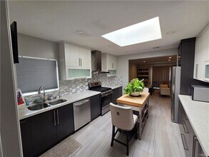 14152 Tiara St in Los Angeles, CA - Building Photo - Building Photo