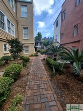 208 E Jones St in Savannah, GA - Building Photo - Building Photo