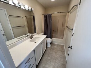 274 S Lake St in Grayslake, IL - Building Photo - Building Photo