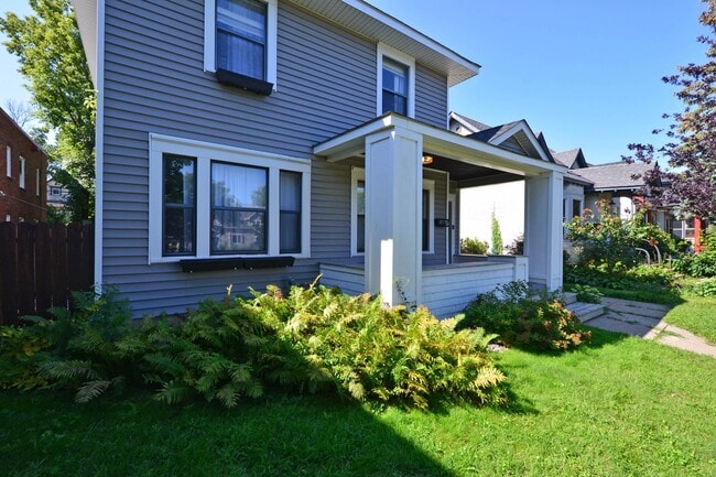 property at 1790 Selby Ave