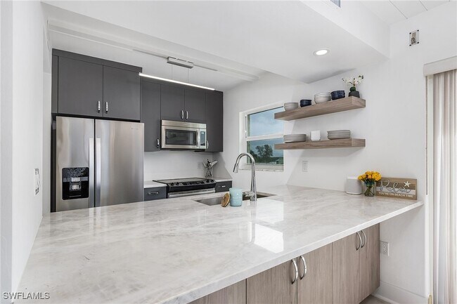 26340 Hickory Blvd in Bonita Springs, FL - Building Photo - Building Photo