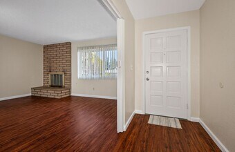 11386 Iris Ave in Loma Linda, CA - Building Photo - Building Photo