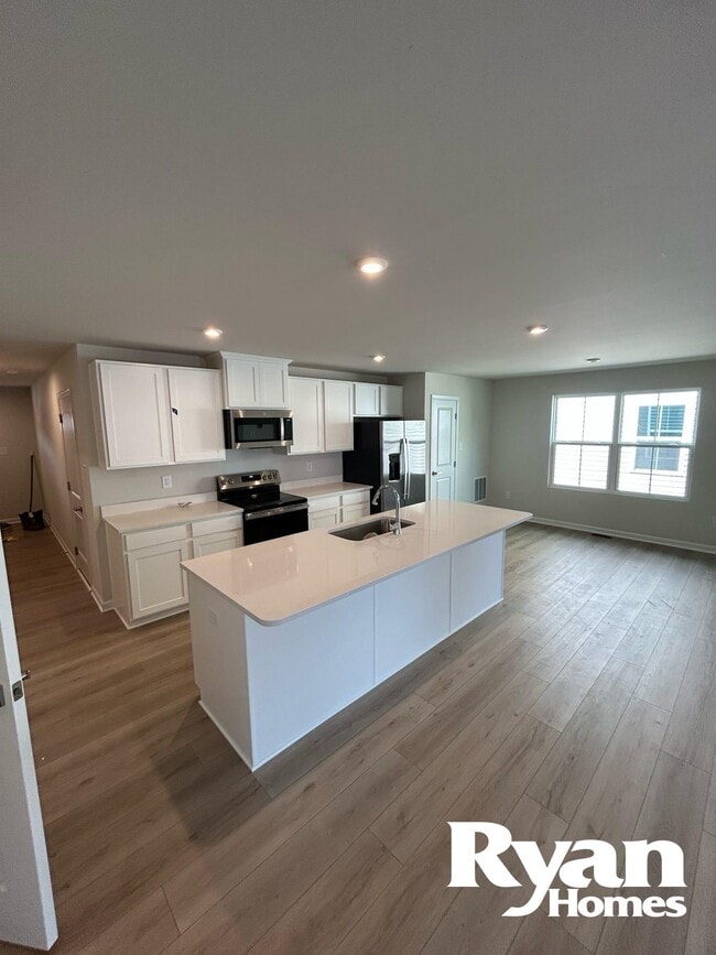 122 Grove Hill Ter in Lynchburg, VA - Building Photo - Building Photo