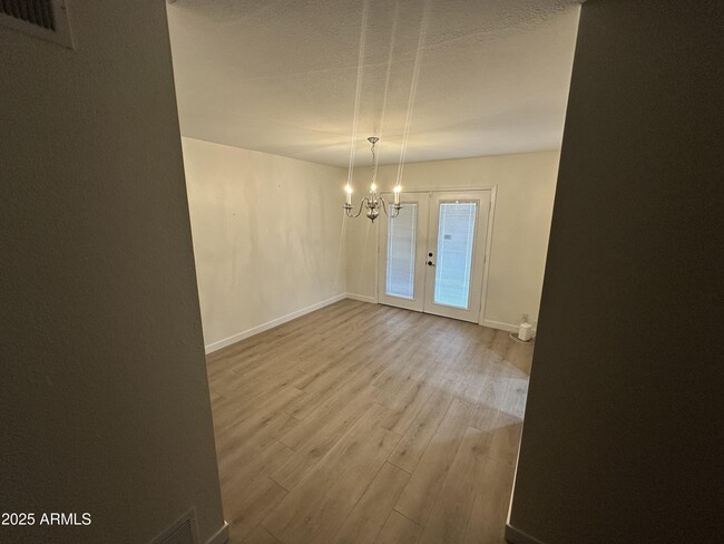 1303 W Devonshire St in Mesa, AZ - Building Photo - Building Photo