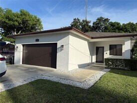 5140 SW 24th St in West Park, FL - Building Photo