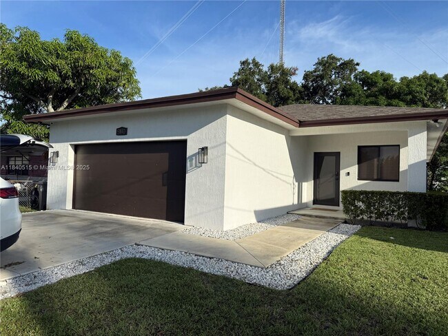 property at 5140 SW 24th St