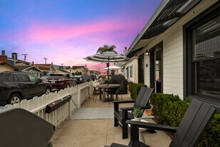 215 29th St, Unit B in Newport Beach, CA - Building Photo