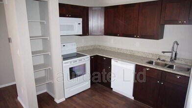 2995 W Yale Ave in Denver, CO - Building Photo - Building Photo
