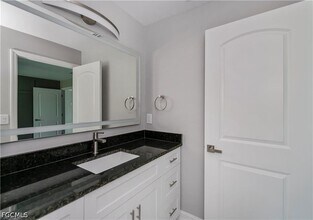 3323 Clearview Cir in La Belle, FL - Building Photo - Building Photo