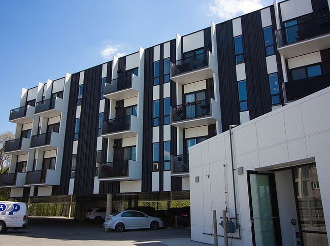 703 St. Annes Apartment