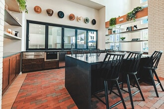 Oak House in Leander, TX - Building Photo - Building Photo