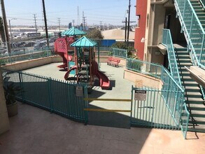 1310 Rio Vista Ave in Los Angeles, CA - Building Photo - Building Photo