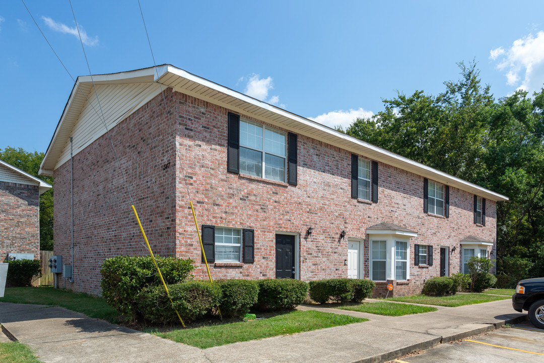 Woodale Townhomes in Monroe, LA - Foto de edificio