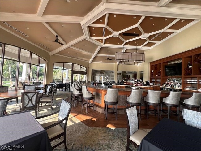 property at 2150 Aberdeen Ln