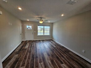 15 Reynard St in Manchester, TN - Building Photo - Building Photo