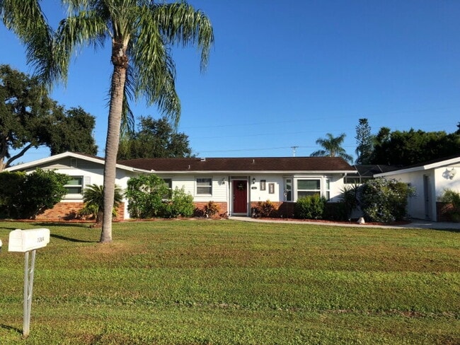 property at 1304 De Prie Rd