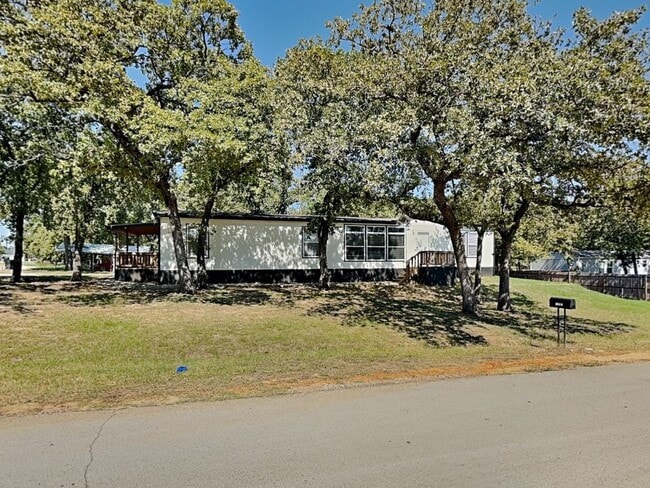 property at 1601 Quail Run