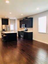 5315 Golden Canary Ln in Austin, TX - Building Photo - Building Photo