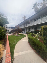 Green Leaf Apartments in Pasadena, CA - Foto de edificio - Building Photo