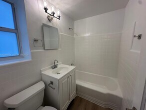 1567 S Le Jeune Rd in Miami, FL - Building Photo - Building Photo