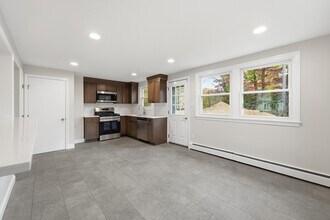 4 Sandberg Rd in Billerica, MA - Building Photo - Building Photo