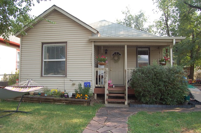 3180 W Pikes Peak Ave in Colorado Springs, CO - Foto de edificio - Building Photo