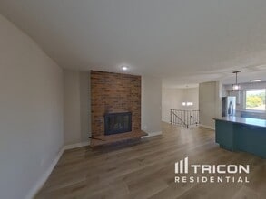 6038 SE Alderhill Loop in Milwaukie, OR - Building Photo - Building Photo