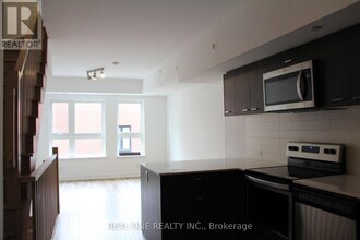 2100 Bridletowne Cir in Toronto, ON - Building Photo - Building Photo