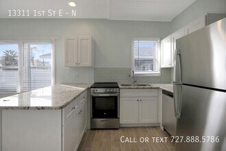 13311 1st St E in Madeira Beach, FL - Building Photo - Building Photo