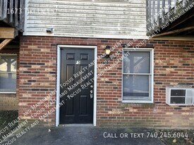 1673 Tiki Ln in Lancaster, OH - Building Photo