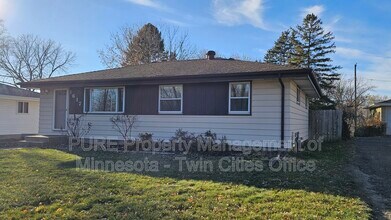 1617 Flag Ave N in Minneapolis, MN - Building Photo - Building Photo