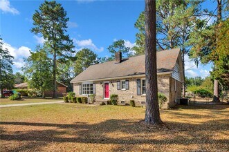 511 Dandridge Dr in Fayetteville, NC - Foto de edificio - Building Photo