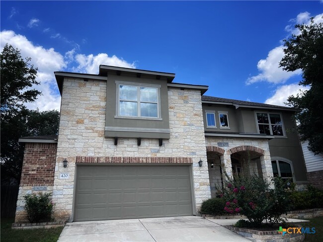 420 Whistlers Wy in Spring Branch, TX - Foto de edificio - Building Photo